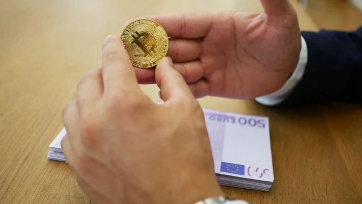 evolution des moyens de paiement 711x400 L’Evolution des Moyens de Paiement : La Cryptomonnaie remplacera l’Argent Classique  ?